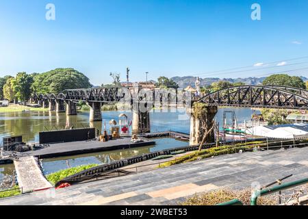 Die Brücke über den Fluss Kwai, Kanchanaburi, Thailand. Stockfoto