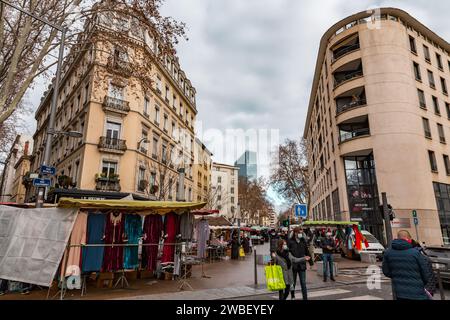 Lyon, Frankreich - 30. Januar 2022: Moderne Bürogebäude und Wohnsitze im Stadtteil Part-Dieu von Lyon, Frankreich. Stockfoto