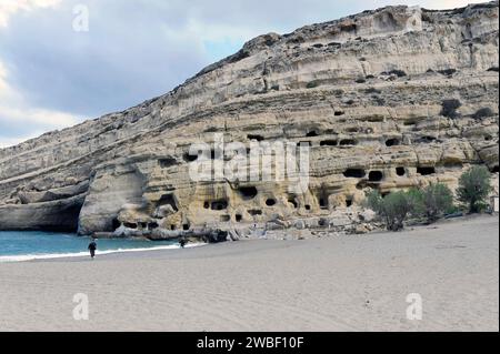 Die Höhlen am Strand von Matala auf Kreta, Griechenland Stockfoto