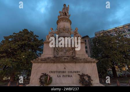 Denkmal für Christoph Kolumbus, 1451-1506, am Bahnhof Genova Piazza Principe, Piazza Acquaverde, Genua, Italien Stockfoto