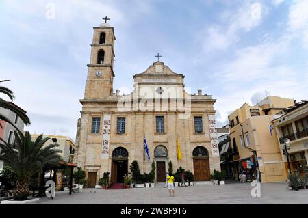 Heilige Metropolitankirche und griechisch-orthodoxe Kathedrale der Darstellung der Jungfrau Maria in Chania, Kreta, Griechenland Stockfoto