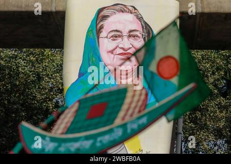 Dhaka, Bangladesch. Januar 2024. Führer und Mitglieder der Bangladesch Awami-Liga nehmen an einer Kundgebung Teil, um der historischen Heimkehr des Vaters der Nation, Bangabandhu Scheich Mujibur Rahman, im Suhrawardy Udyan in Dhaka, Bangladesch, am 10. Januar 2024 zu gedenken. An diesem Tag im Jahr 1972 kehrte Bangabandhu Scheich Mujibur Rahman nach über neuneinhalb Monaten Gefangenschaft in einem pakistanischen Gefängnis in das unabhängige und souveräne Bangladesch zurück. (Kreditbild: © Suvra Kanti das/ZUMA Press Wire) NUR REDAKTIONELLE VERWENDUNG! Nicht für kommerzielle ZWECKE! Stockfoto