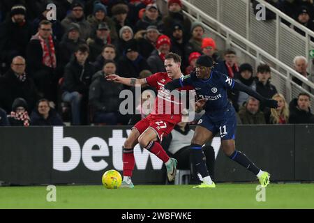 Chelsea's Noni Madueke und Middlesbrough's Lukas Engel im Carabao Cup Halbfinale 1st Leg Match zwischen Middlesbrough und Chelsea im Riverside Stadium, Middlesbrough am Dienstag, den 9. Januar 2024. (Foto: Mark Fletcher | MI News) Credit: MI News & Sport /Alamy Live News Stockfoto