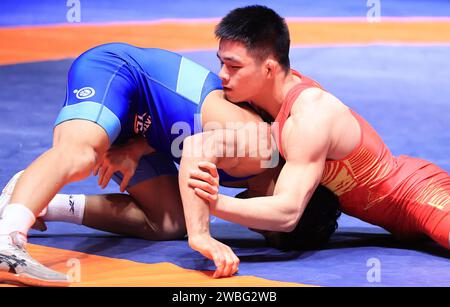 Zagreb, Kroatien. Januar 2024. Internationales Wrestlingturnier - UWW Grand Prix Ranking Series Zagreb Open 2024. 57-Kilogramm-Finale für Herren, Aman AMAN - Wanhao ZOU Foto: Marko Prpic/PIXSELL Credit: Pixsell/Alamy Live News Stockfoto