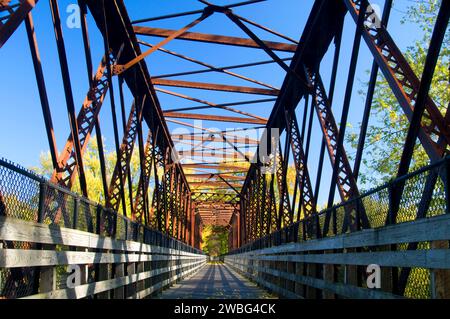 Stestle Bridge des Norwottuck Trail, Norwottuck Rail Trail State Park, Massachusetts Stockfoto