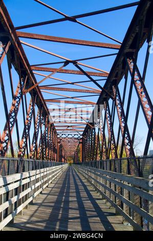 Stestle Bridge des Norwottuck Trail, Norwottuck Rail Trail State Park, Massachusetts Stockfoto