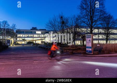 Firmensitz der Galeria Warenhausgruppe in Essen-Bredeney, Theodor-Althoff-Straße, NRW, Deutschland, Stockfoto