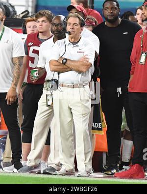 FOTO** Alabama Football-Trainer Nick Saban ist im Ruhestand. MIAMI GARDENS, FL - 29. DEZEMBER: Nick Saban, Cheftrainer von Alabama Crimson Tide, während des College Football Playoff Semifinales im Capital One Orange Bowl am 29. Dezember 2018 im Hard Rock Stadium in Miami Gardens, Florida. Hinweis: Mpi04/MediaPunch Stockfoto