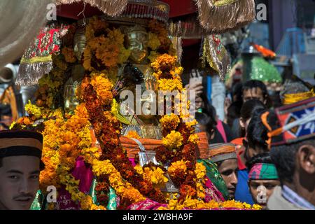 Lokale Götter, Lokale Devtas, Lokale Gottheiten, Mega Festival, Dussehra Festivals, Dhalpur Ground, Kullu, Kulu, Himachal Pradesh, Indien, Asien, indische Festivals Stockfoto