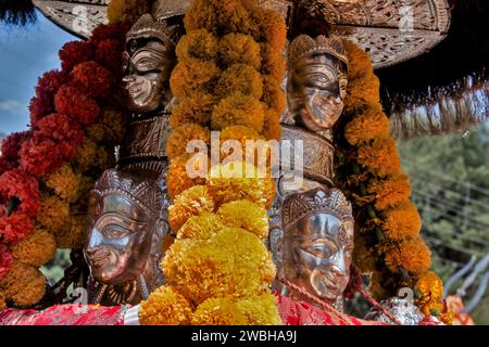 Lokale Götter, Lokale Devtas, Lokale Gottheiten, Mega Festival, Dussehra Festivals, Dhalpur Ground, Kullu, Kulu, Himachal Pradesh, Indien, Asien, indische Festivals Stockfoto