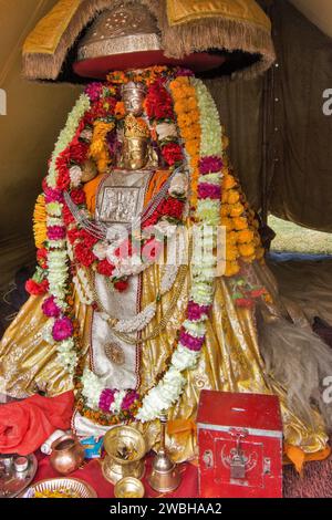 Lokale Götter, Lokale Devtas, Lokale Gottheiten, Mega Festival, Dussehra Festivals, Dhalpur Ground, Kullu, Kulu, Himachal Pradesh, Indien, Asien, indische Festivals Stockfoto