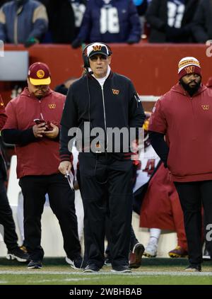 Der Cheftrainer der Washington Commanders Ron Rivera analysiert das Spiel am 7. Januar 2023 auf dem FedEx Field in Landover MD (Alyssa Howell für Image of Sport). Stockfoto