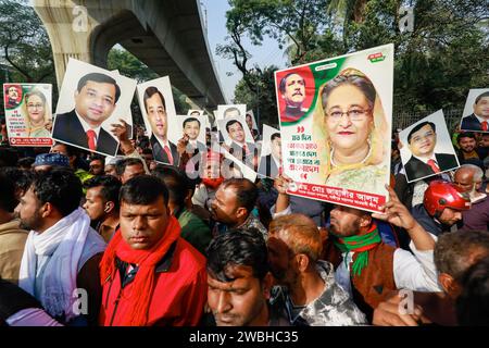 Dhaka, Bangladesch. Januar 2024. Führer und Mitglieder der Bangladesch Awami-Liga nehmen an einer Kundgebung Teil, um der historischen Heimkehr des Vaters der Nation, Bangabandhu Scheich Mujibur Rahman, im Suhrawardy Udyan in Dhaka, Bangladesch, am 10. Januar 2024 zu gedenken. An diesem Tag im Jahr 1972 kehrte Bangabandhu Scheich Mujibur Rahman nach über neuneinhalb Monaten Gefangenschaft in einem pakistanischen Gefängnis in das unabhängige und souveräne Bangladesch zurück. Foto: Suvra Kanti das/ABACAPRESS.COM Credit: Abaca Press/Alamy Live News Stockfoto