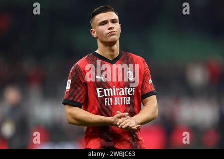 Mailand, Italien. Januar 2024. Jan-Carlo Simic vom AC Milan sieht am Ende des Fußballspiels Coppa Italia zwischen AC Milan und Atalanta BC im Stadio Giuseppe Meazza am 10. Januar 2024 in Mailand, Italien, aus. Quelle: Marco Canoniero/Alamy Live News Stockfoto