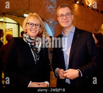 Nina Englert BMW Berlin Niederlassungs Leiterin, Stefan Evers Finanzsenator Berlin beim Neujahrsempfang der CDU spandau in der Zitadelle spandau. *** Nina Englert BMW Niederlassungsleiter Berlin , Stefan Evers Finanzsenator Berlin beim Neujahrsempfang der CDU Spandau in der Zitadelle Spandau Stockfoto