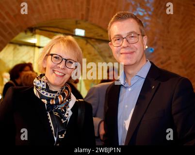 Nina Englert BMW Berlin Niederlassungs Leiterin, Stefan Evers Finanzsenator Berlin beim Neujahrsempfang der CDU spandau in der Zitadelle spandau. *** Nina Englert BMW Niederlassungsleiter Berlin , Stefan Evers Finanzsenator Berlin beim Neujahrsempfang der CDU Spandau in der Zitadelle Spandau Stockfoto