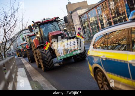 Hannover, Niedersachsen, Deutschland - 11. Januar 2024: Bauernproteste in Niedersachsen bei einer Großdemonstration in Hannover. Es gibt wieder Demonstrationen Stockfoto