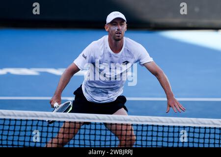 Melbourne, Victoria, Australien. Januar 2024. MELBOURNE, AUSTRALIEN - 11. JANUAR: John Millman aus Australien, während er Alex MolÄan aus der Slowakei in der Qualifikation vor den Australian Open 2024 im Melbourne Park am 11. Januar 2024 in Melbourne, Australien spielt. (Kreditbild: © Chris Putnam/ZUMA Press Wire) NUR REDAKTIONELLE VERWENDUNG! Nicht für kommerzielle ZWECKE! Stockfoto