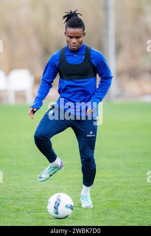 Oliva, Spanien. Januar 2024. Gent's Gift Emmanuel Orban in Aktion während des Wintertrainings der belgischen Fußballmannschaft KAA Gent in Oliva, Spanien, am Donnerstag, den 11. Januar 2024. BELGA FOTO JASPER JACOBS Credit: Belga News Agency/Alamy Live News Stockfoto