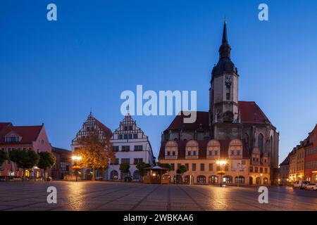 Marktplatz mit Wenzelskirche in der Abenddämmerung, Naumburg, Sachsen-Anhalt, Deutschland, Europa Stockfoto