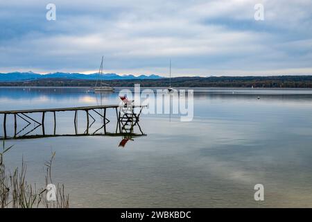 Steg am Ammersee, Stadtteil Starnberg, Bayern, Deutschland Stockfoto