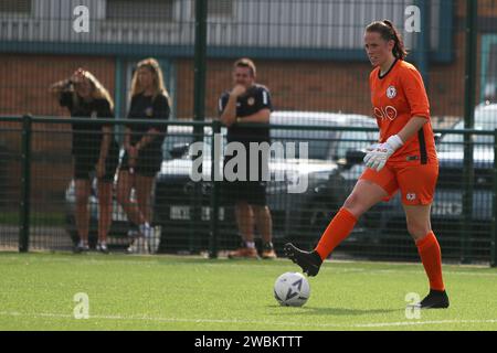 Ocean Park, Cardiff, South Wales, Vereinigtes Königreich. SEPTEMBER 2023. Cardiff City Ladies Torhüterin Laura O'Sullivian während eines FA National Southern Stockfoto