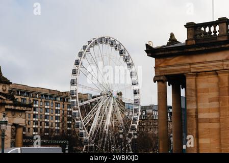 Edinburgh, Großbritannien - 5. Dezember 2023: Geburt im Hügel während der Weihnachtszeit Stockfoto