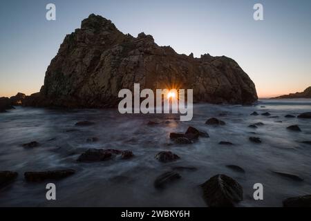 Pacific Portal, Phieffer State Beach, Monterey County, Kalifornien Stockfoto