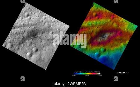 Diese Bilder der NASA-Raumsonde Dawn zeigen Lucaria Tholus auf dem Asteroiden Vesta, nach dem das Lucaria-Quadrangle benannt ist. Lucaria Tholus ist der große, grob elliptisch geformte Hügel in der Bildmitte. Stockfoto