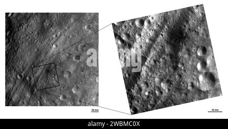 Diese Bilder der NASA-Raumsonde Dawn zeigen eine Region um die äquatorialen Täler des Asteroiden Vesta mit zwei unterschiedlichen Auflösungen. Im rechten Bild sind weitere Details zu sehen, z. B. kleine lineare Nuten, die ungefähr parallel zu den Vertiefungen verlaufen. Stockfoto