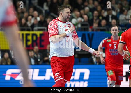 Berlin, Deutschland. Januar 2024. Happiness of Kamil Syprzak (Polen) nach einem Tor beim EHF Euro 2024-Spiel von Menâzwischen Norwegen und Polen in der Mercedes-Benz Arena in Berlin Credit: Independent Photo Agency/Alamy Live News Stockfoto