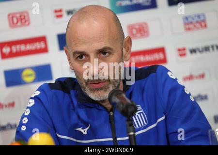 Olympiahalle München, München Donnerstag, 11. Januar 2024 EHF EURO 2024 VORRUNDE DER MÄNNER – GRUPPE F Portugal – Griechenland v.l., Stockfoto