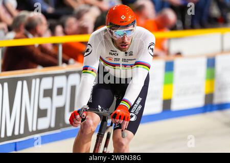 Apeldoorn, Niederlande. Januar 2024. APELDOORN, NIEDERLANDE - 11. JANUAR: Jan Willem van Schip aus den Niederlanden trat am 2. Tag der UEC Track Elite Europameisterschaft 2024 in Omnisport am 11. Januar 2024 in Apeldoorn, Niederlande an. (Foto: Joris Verwijst/BSR Agency) Credit: BSR Agency/Alamy Live News Stockfoto