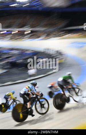 Apeldoorn, Niederlande. Januar 2024. Die belgische Lani Wittevrongel wurde während des Women's Scratch Race bei den UEC Track Elite Europameisterschaften 2024 in Apeldoorn, Niederlande, am Donnerstag, den 11. Januar 2024, in Aktion genommen. Die Europameisterschaften finden vom 10. Bis 14. Januar statt. BELGA FOTO DIRK WAEM Credit: Belga News Agency/Alamy Live News Stockfoto