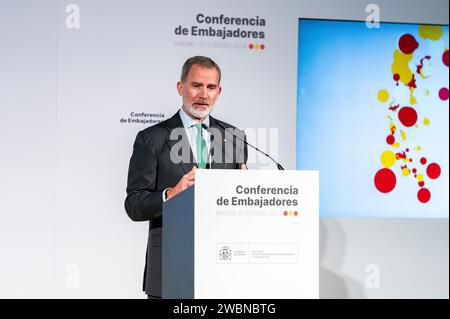 Madrid, Spanien. Januar 2024. Der spanische König Felipe VI. Sprach während der Abschlusszeremonie der spanischen Botschafterkonferenz am Hauptsitz des Außenministeriums in Madrid. Quelle: SOPA Images Limited/Alamy Live News Stockfoto