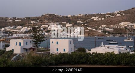 Blick auf die Küste, OMOS, Mykonos Griechenland Stockfoto