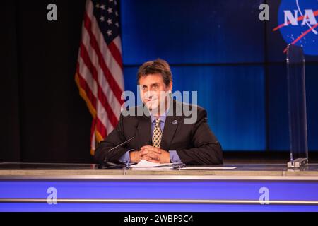 Joel Montalbano vom Johnson Space Center beantwortet Fragen auf einer virtuellen Pressekonferenz vor dem Start von SpaceX Crew-1 am 13. November 2020 im Kennedy Space Center. Die Crew Dragon Resilience auf Falcon 9 wird NASA-Astronauten zu einer sechsmonatigen Wissenschaftsmission zur ISS bringen. Stockfoto