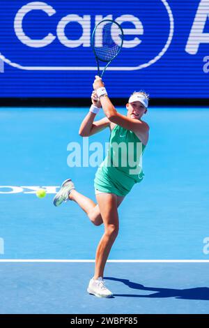 Melbourne, Victoria, Australien. Januar 2024. MELBOURNE, AUSTRALIEN – 12. JANUAR: Mirra Andreeva spielt am 3. Tag des Kooyong Classic 2024 in Kooyong am 12. Januar 2024 in Melbourne, Australien gegen Danielle Collins. (Kreditbild: © Chris Putnam/ZUMA Press Wire) NUR REDAKTIONELLE VERWENDUNG! Nicht für kommerzielle ZWECKE! Stockfoto