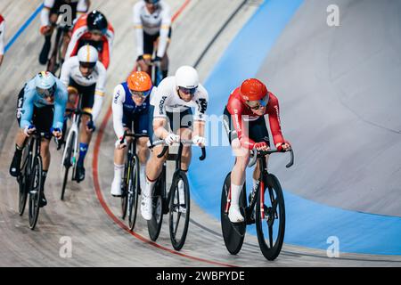 Apeldoorn, Niederlande. Januar 2024. Foto von Alex Whitehead/SWpix.com - 11/01/2024 - Radfahren - UEC Track Elite Europameisterschaft 2024 - Omnisport, Apeldoorn, Niederlande - Madison für Herren - Theodor Storm of Denmark Credit: SWpix/Alamy Live News Stockfoto