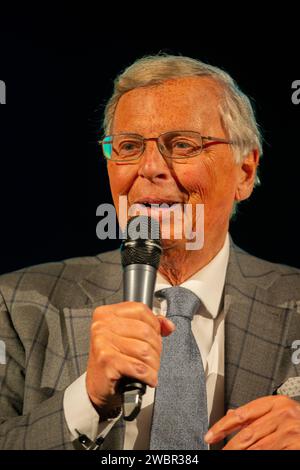 Pössneck , 110124 , Wahlkampf Landrat Chrsitian Herrgott CDU mit Wolfgang Bosbach im Bild: Wolfgang Bosbach *** Pössneck , 110124 , Wahlkampf Landrat Chrsitian Herrgott CDU mit Wolfgang Bosbach im Bild Wolfgang Bosbach Stockfoto