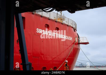 Sir David Attenborough Schiff am Dock in Harwich England. RRS Sir David Attenborough ist ein hochentwickeltes Polarforschungsschiff Stockfoto