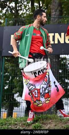 LINSE, FRANKREICH - 12. SEPTEMBER: Fans von Marokko während des internationalen Freundschaftsspiels zwischen Marokko und Burkina Faso im Stade Bollaert-Delelis am September Stockfoto