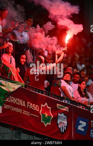 LINSE, FRANKREICH - 12. SEPTEMBER: Fans beim Internationalen Freundschaftsspiel zwischen Marokko und Burkina Faso im Stade Bollaert-Delelis am 12. September, Stockfoto