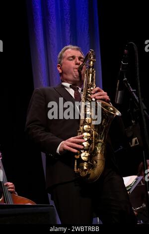 Simon Spillett Big Band Live, Scarborough Jazz Festival 2022, Yorkshire, Großbritannien Stockfoto