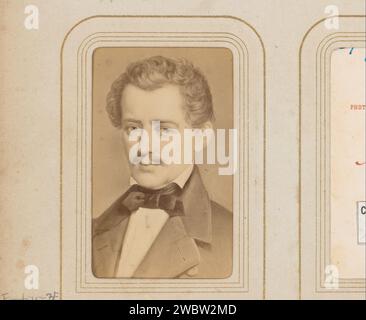 Fotoproduktion eines gemalten Porträts von Johann Strauss Sr. Zu Ernst Hader von Sophus Williams, Sophus Williams, nach Ernst Hader, 1877 Fotografie. Visitenkarte dieses Foto ist Teil eines Albums. Berliner Fotounterstützung. Pappalbumen drucken historische Personen. Porträt des Komponisten Stockfoto