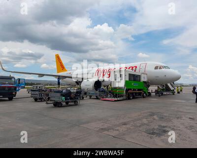 Pegasus Airlines Airbus A320 NEO TC-NCY am Erkilet International Airport ASR in Kayseri, Türkei. Stockfoto