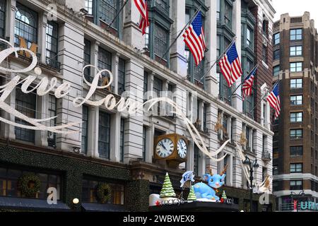 Weihnachten in New York City. Macy's Herald Square (ursprünglich R.H. Macy and Company Store genannt) Stockfoto