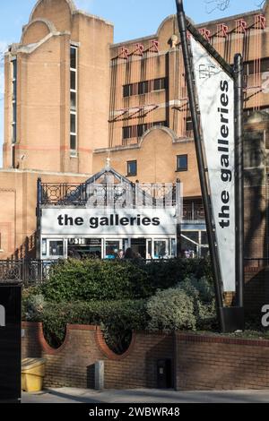 Rund Um Das Stadtzentrum Von Bristol. Eingang zum Einkaufszentrum Galleries in Bristol Stockfoto
