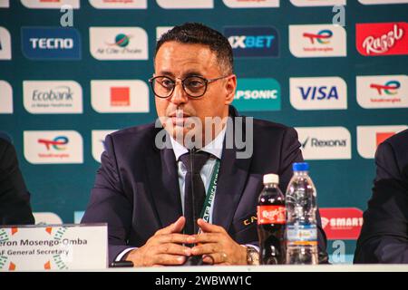 ABIDJAN, COTE D'IVORE - 12. JANUAR; Souleiman Hassan Waberi, 3. Vizepräsident, Caf während der Pressekonferenz vor dem TotalEnergies Caf Afric Stockfoto