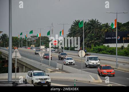 ABIDJAN, COTE D'IVORE - 12. JANUAR; Straßen während des TotalEnergies Caf Africa Cup of Nations (Afcon 2023) in Abidjan am 12. Januar 2024 in Abidjan, Stockfoto